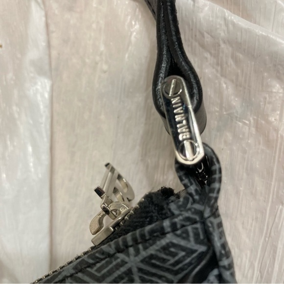 Pierre balmain Paris crescent hobo bag - Picture 14 of 16